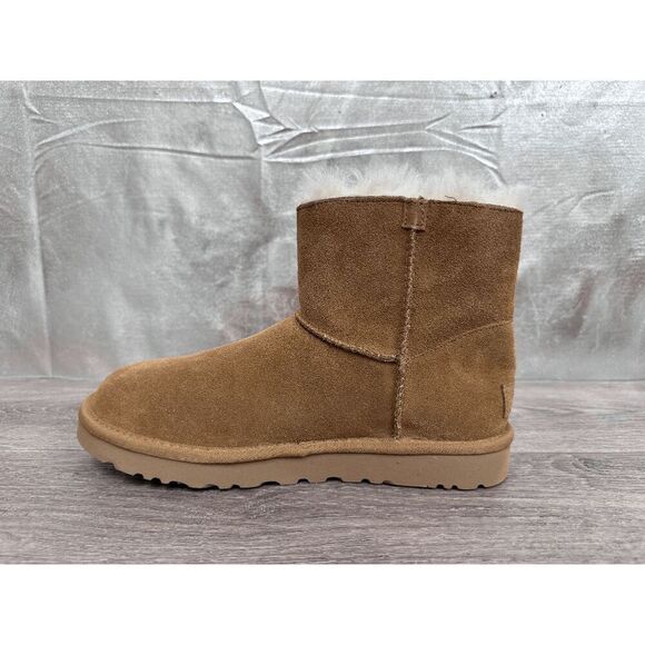 Ugg Women's Bailey Logo Strap Booties - Chestnut 8M - Picture 3 of 8